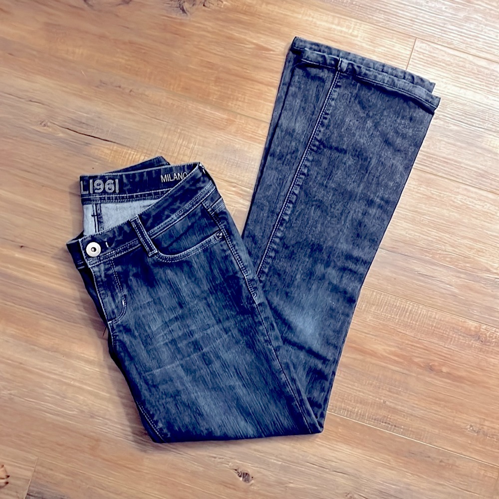 Like new DL1961 Milano Boot jean, sz26 - Picture 10 of 12